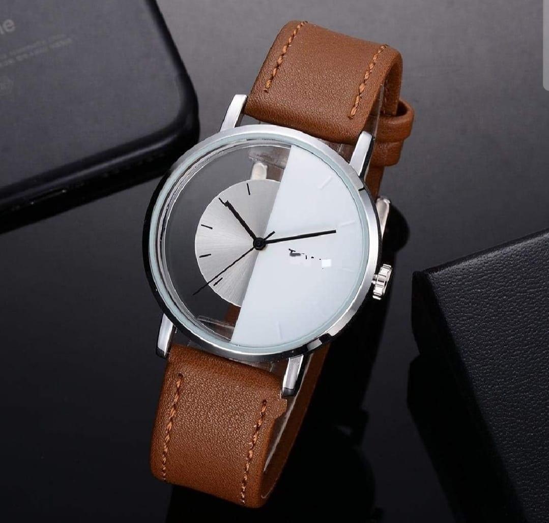 Men's Quartz Round Dial Leather Strap Watch